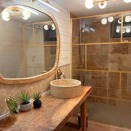 A-frame Insolite Avec Privatif * Durban-Corbieres